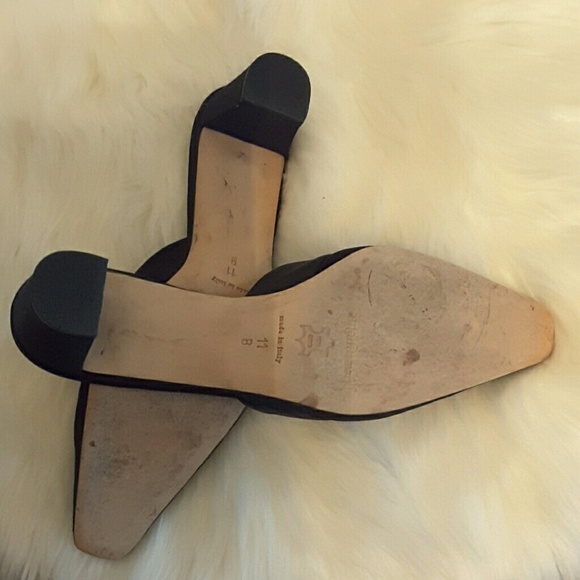 Amali slip on shoes with small kitten heelssize - Picture 4 of 8